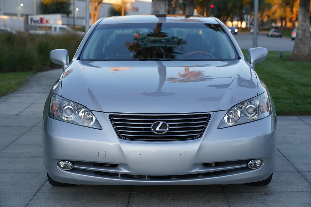 2009 Lexus ES 5th Gen - Image 5 of 31