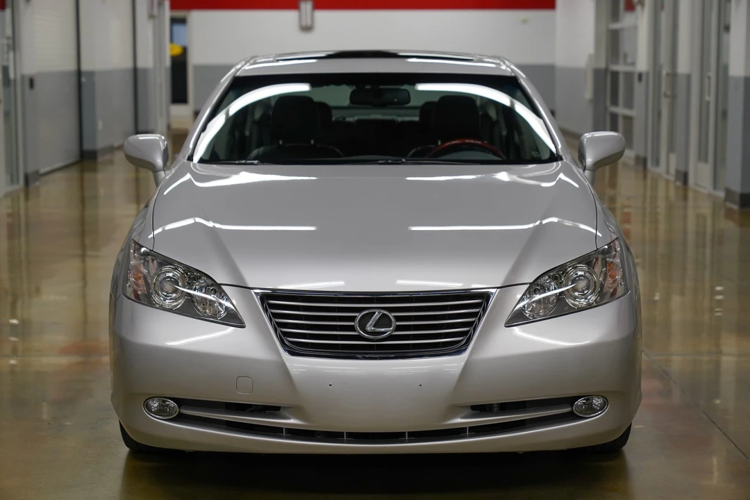 2009 Lexus ES 5th Gen - Image 19 of 31