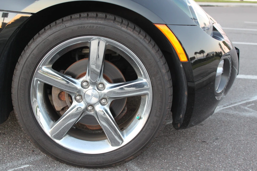 2009 Pontiac Solstice GXP - Image 26 of 31