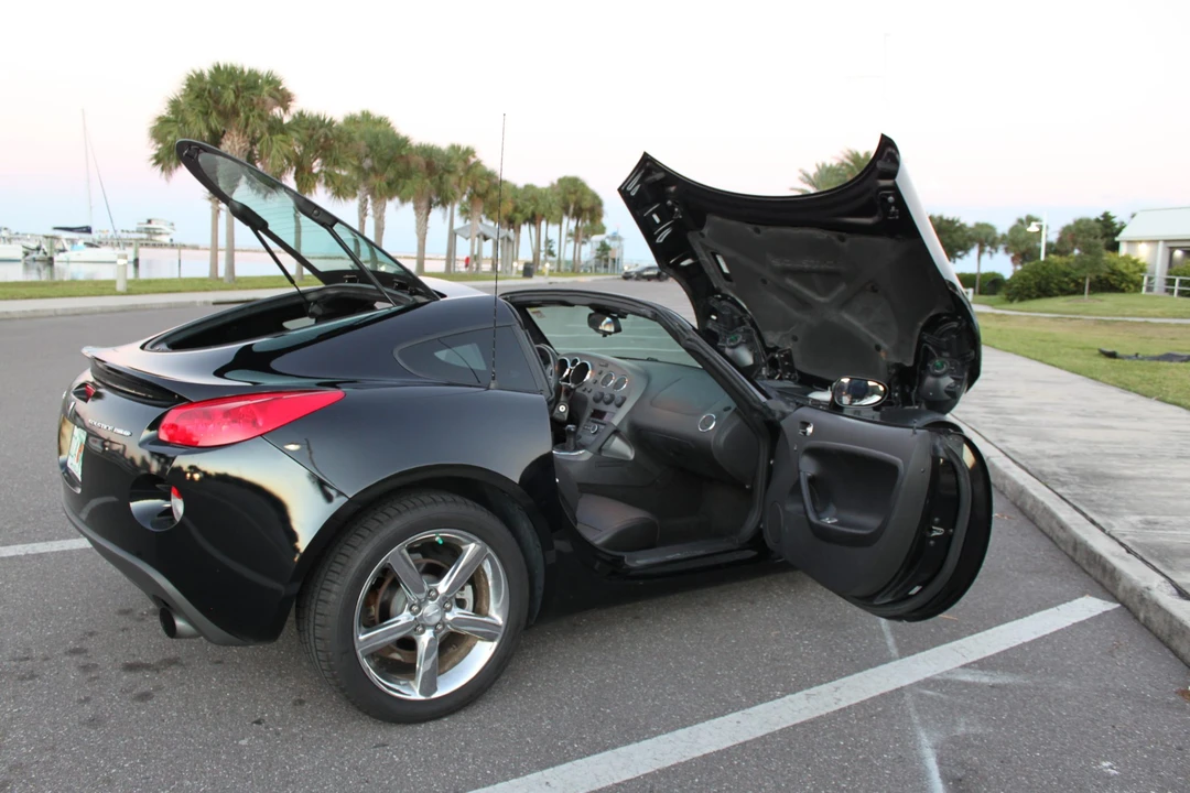 2009 Pontiac Solstice GXP - Image 19 of 31