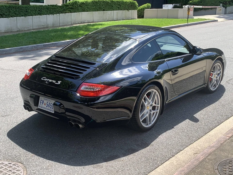 2009 Porsche 997 Carrera S - Image 10 of 31