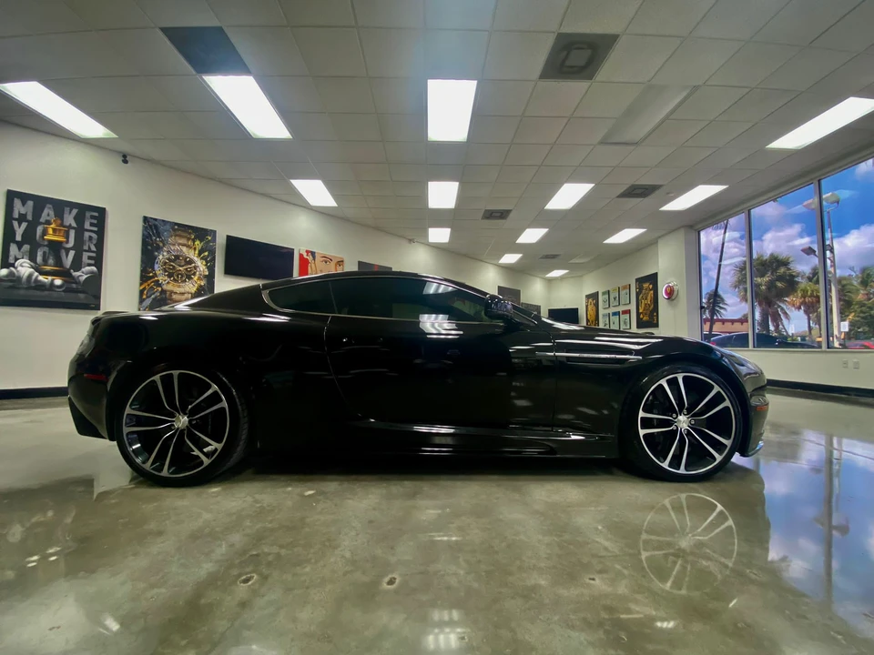 2010 Aston Martin DBS (2008-2012) - Image 28 of 31