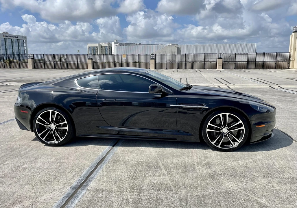 2010 Aston Martin DBS (2008-2012) - Image 14 of 31