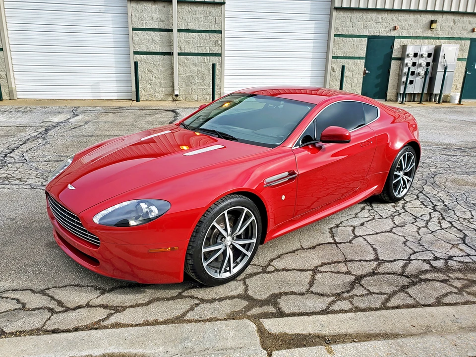 2010 Aston Martin V8 Vantage (2006-2017) - Image 6 of 31