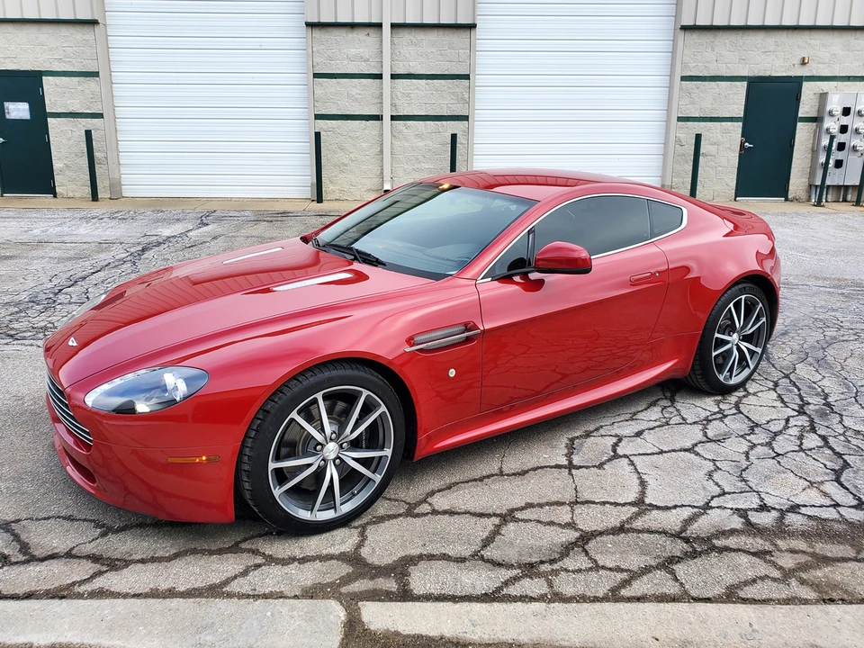 2010 Aston Martin V8 Vantage (2006-2017) - Image 7 of 31