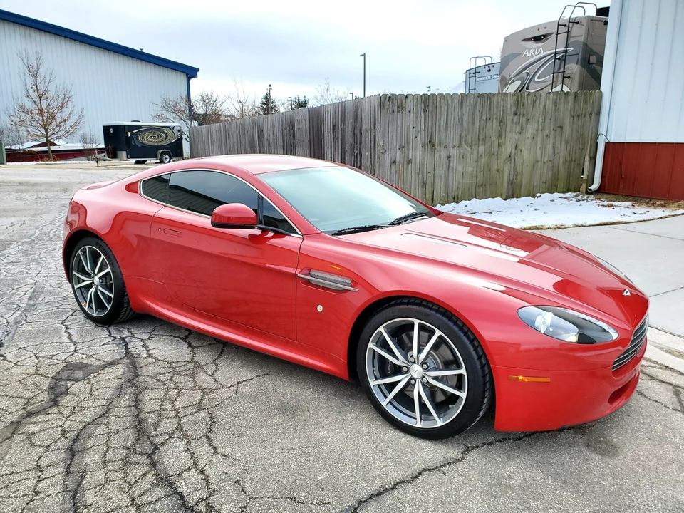 2010 Aston Martin V8 Vantage (2006-2017) - Image 21 of 31