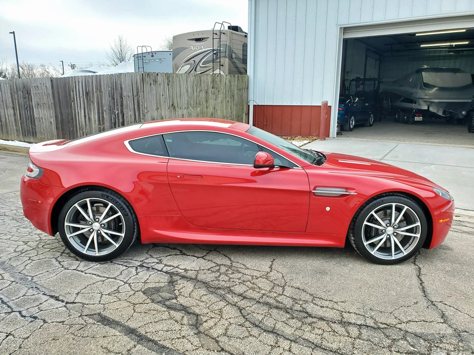 2010 Aston Martin V8 Vantage (2006-2017) - Image 18 of 31