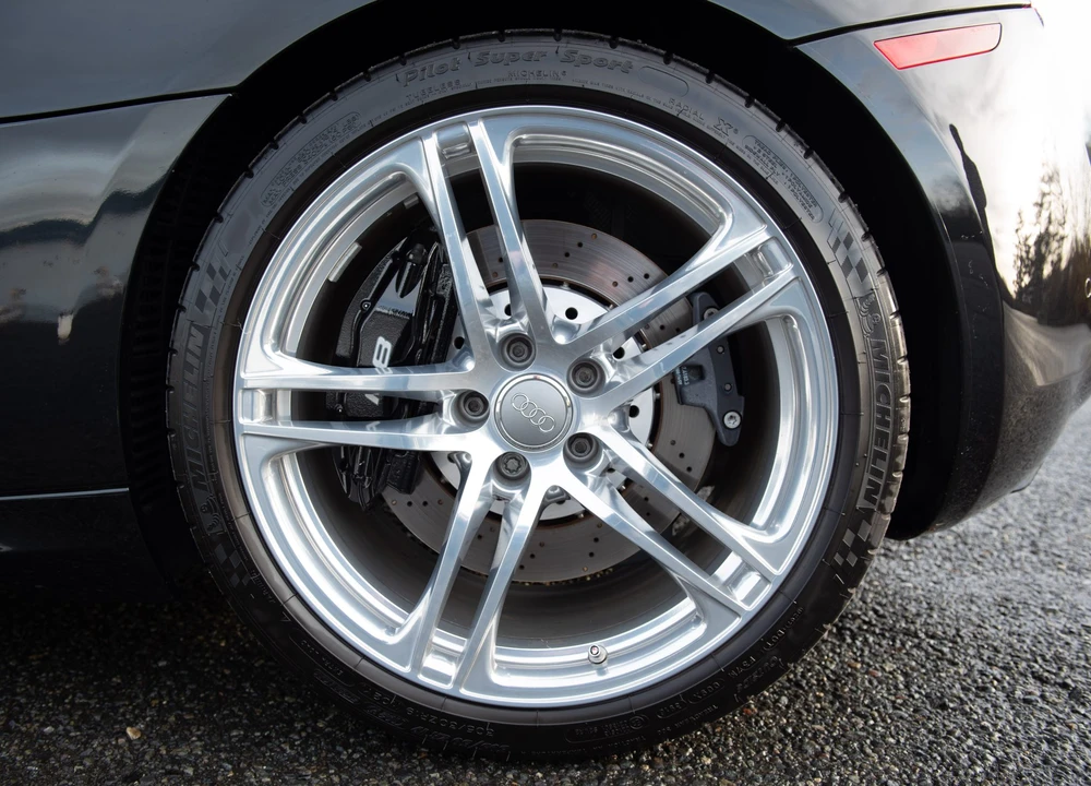 2010 Audi 42 R8 - Image 30 of 31