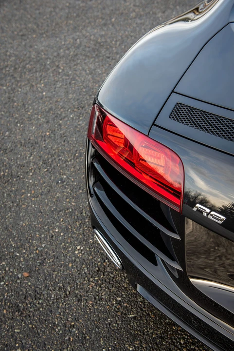 2010 Audi 42 R8 - Image 26 of 31