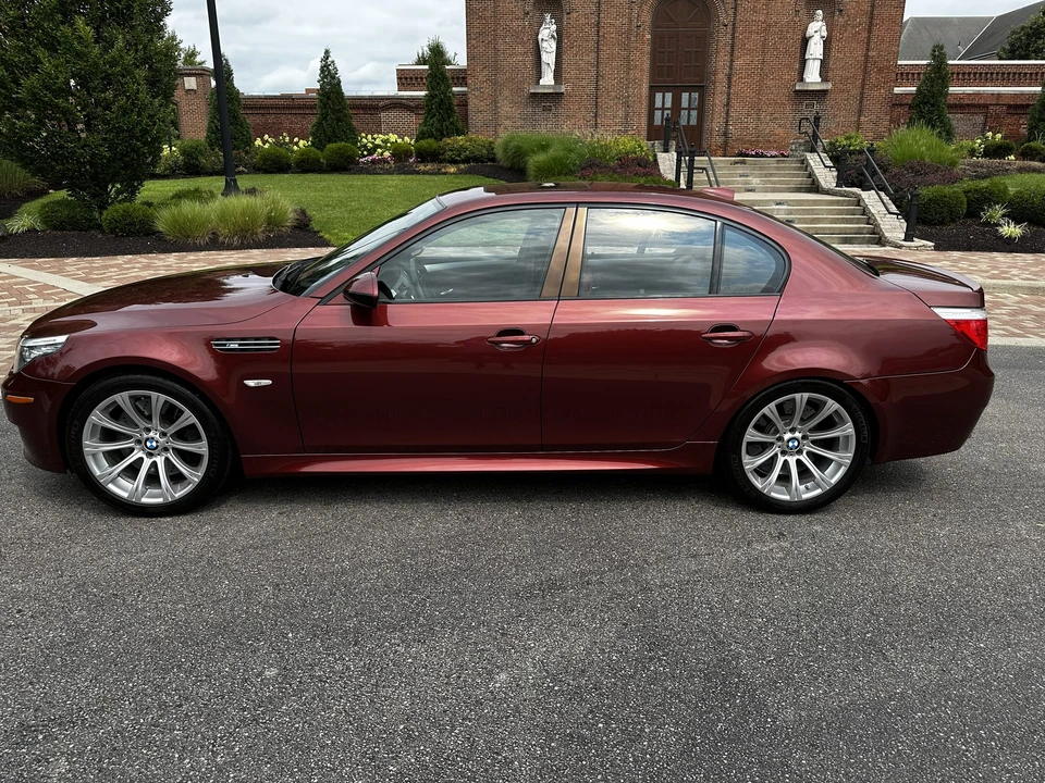 2010 BMW E60 M5 - Image 7 of 31