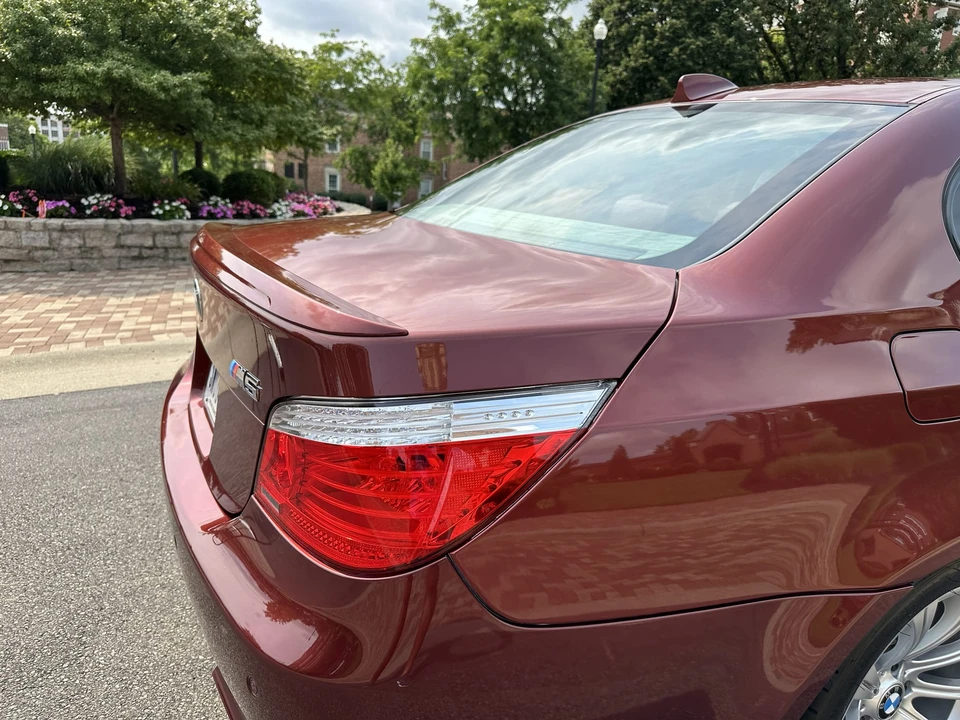 2010 BMW E60 M5 - Image 24 of 31