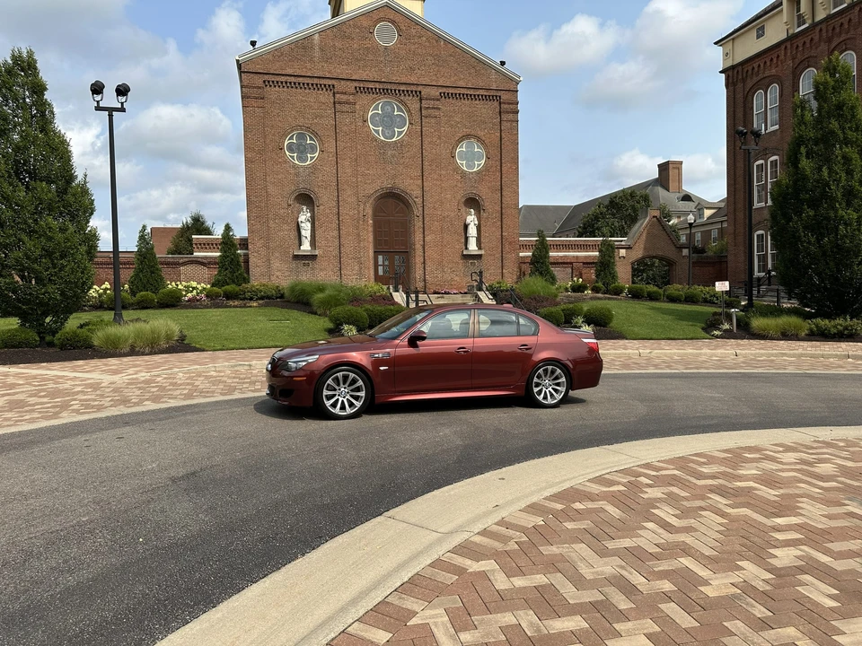 2010 BMW E60 M5 - Image 16 of 31