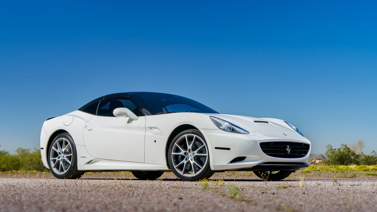 2010 Ferrari California - Image 19 of 31