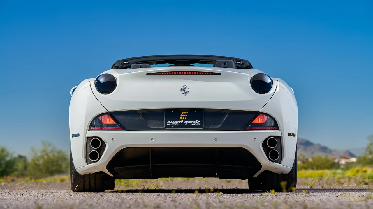 2010 Ferrari California - Image 11 of 31