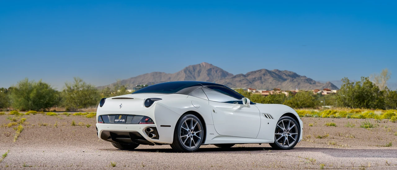 2010 Ferrari California - Image 15 of 31