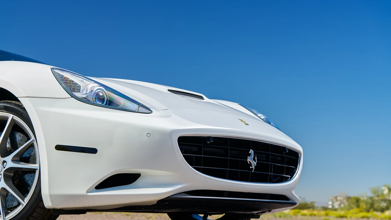 2010 Ferrari California - Image 29 of 31
