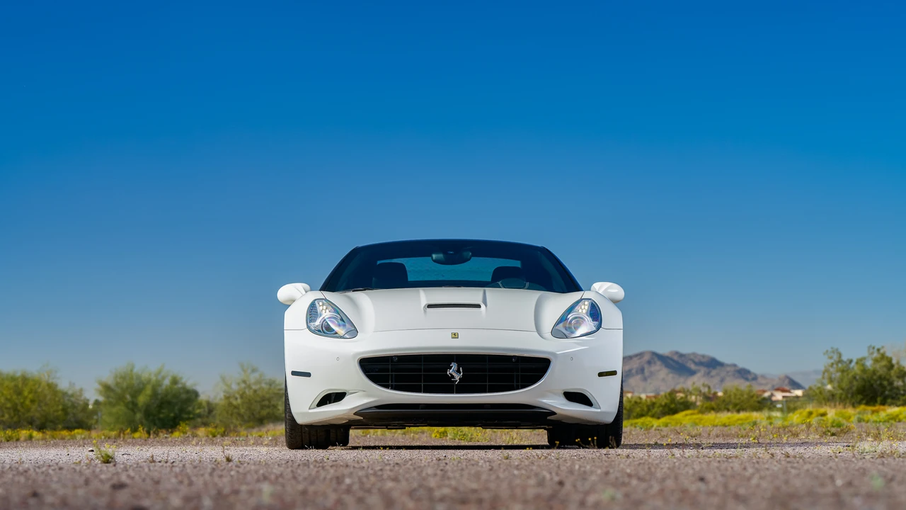 2010 Ferrari California - Image 23 of 31