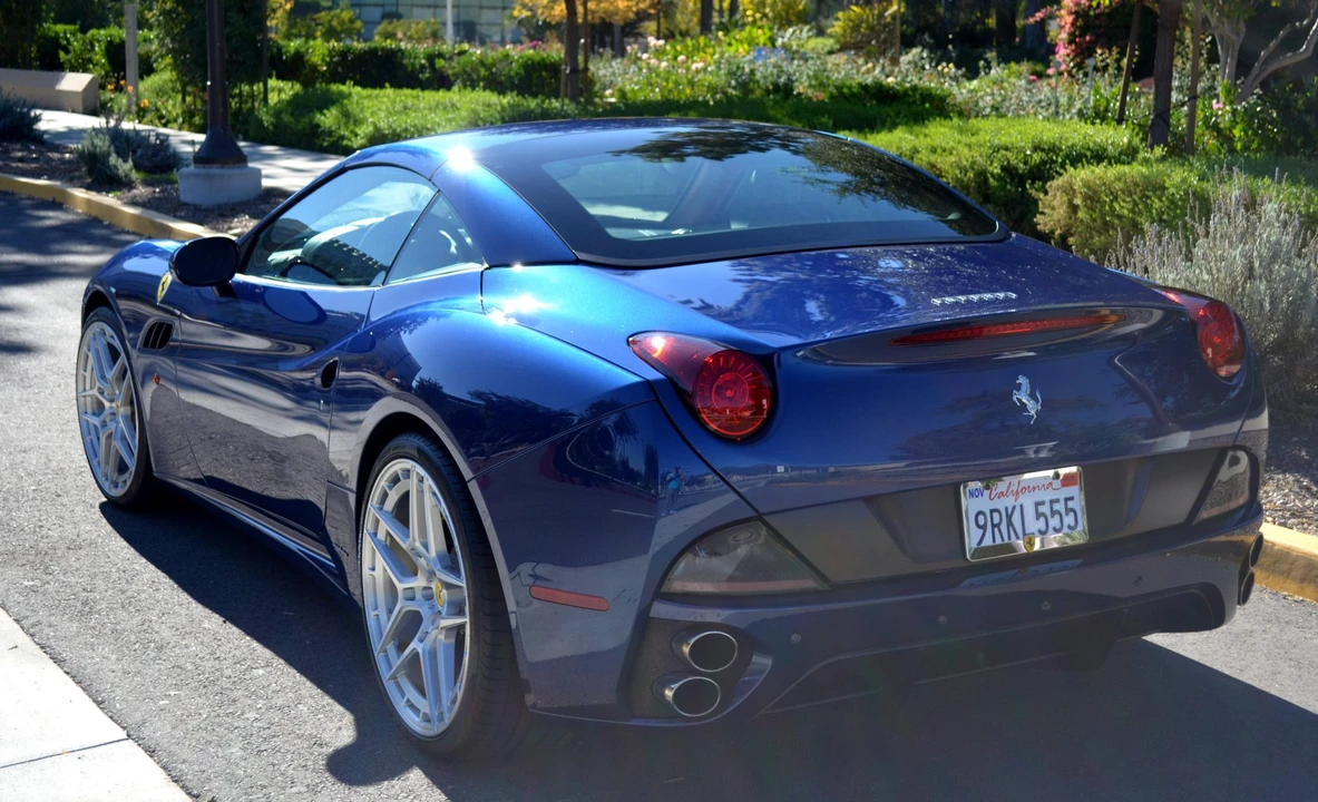 2010 Ferrari California - Image 10 of 31