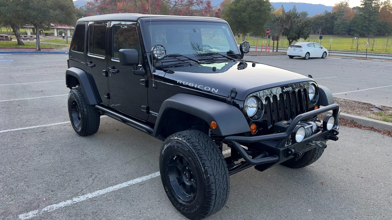 2010 Jeep JK Wrangler - Image 2 of 31