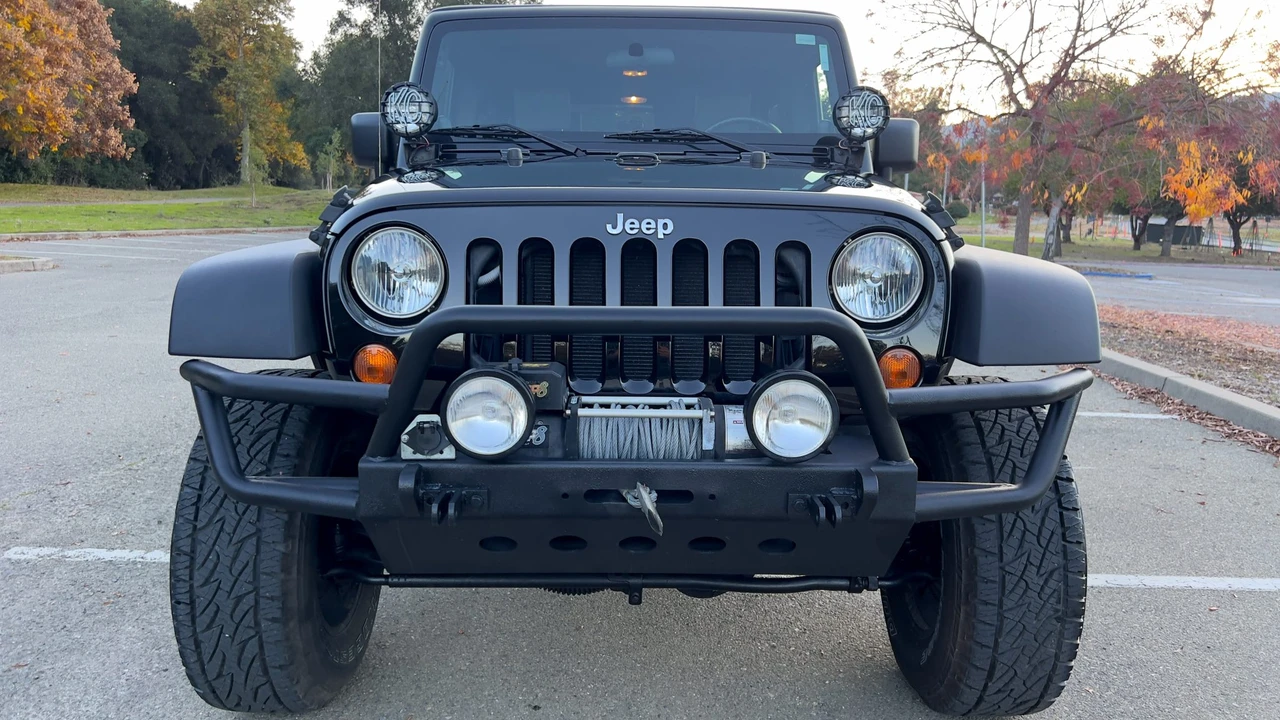 2010 Jeep JK Wrangler - Image 4 of 31