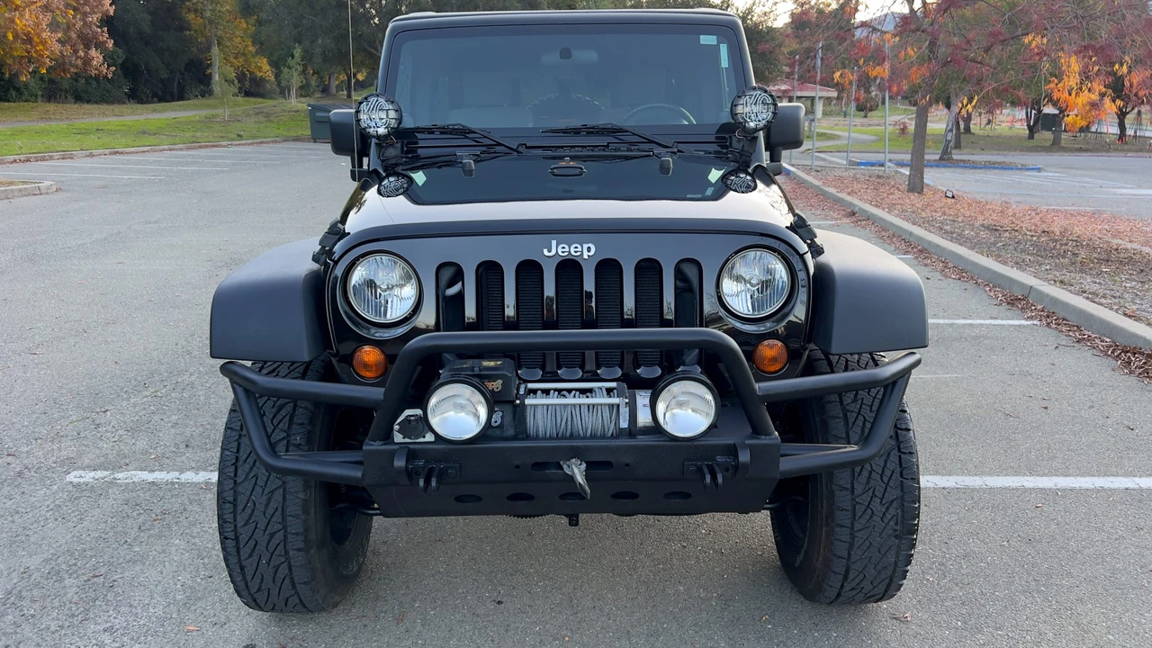 2010 Jeep JK Wrangler - Image 12 of 31