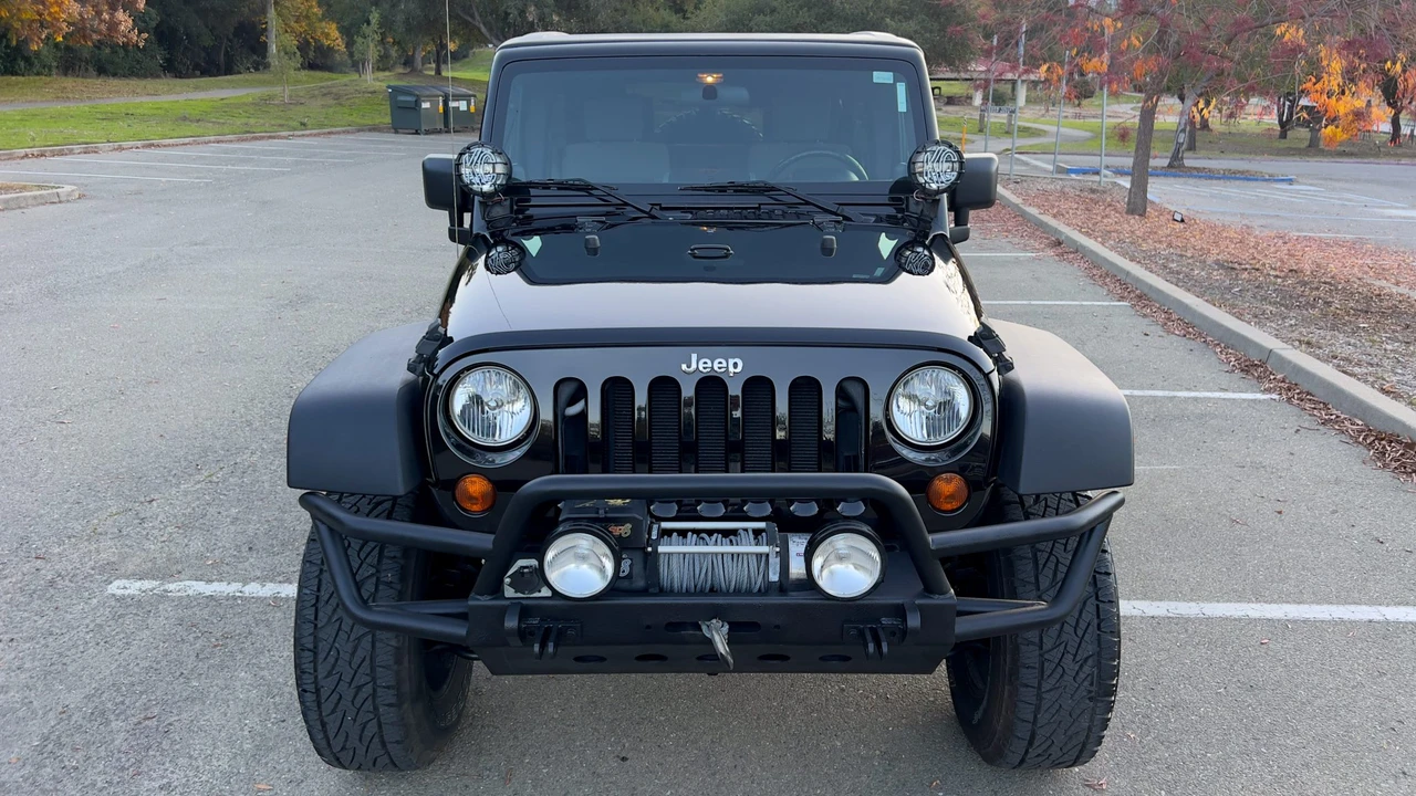 2010 Jeep JK Wrangler - Image 11 of 31