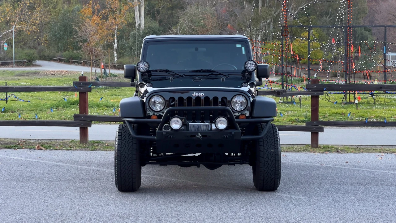 2010 Jeep JK Wrangler - Image 10 of 31