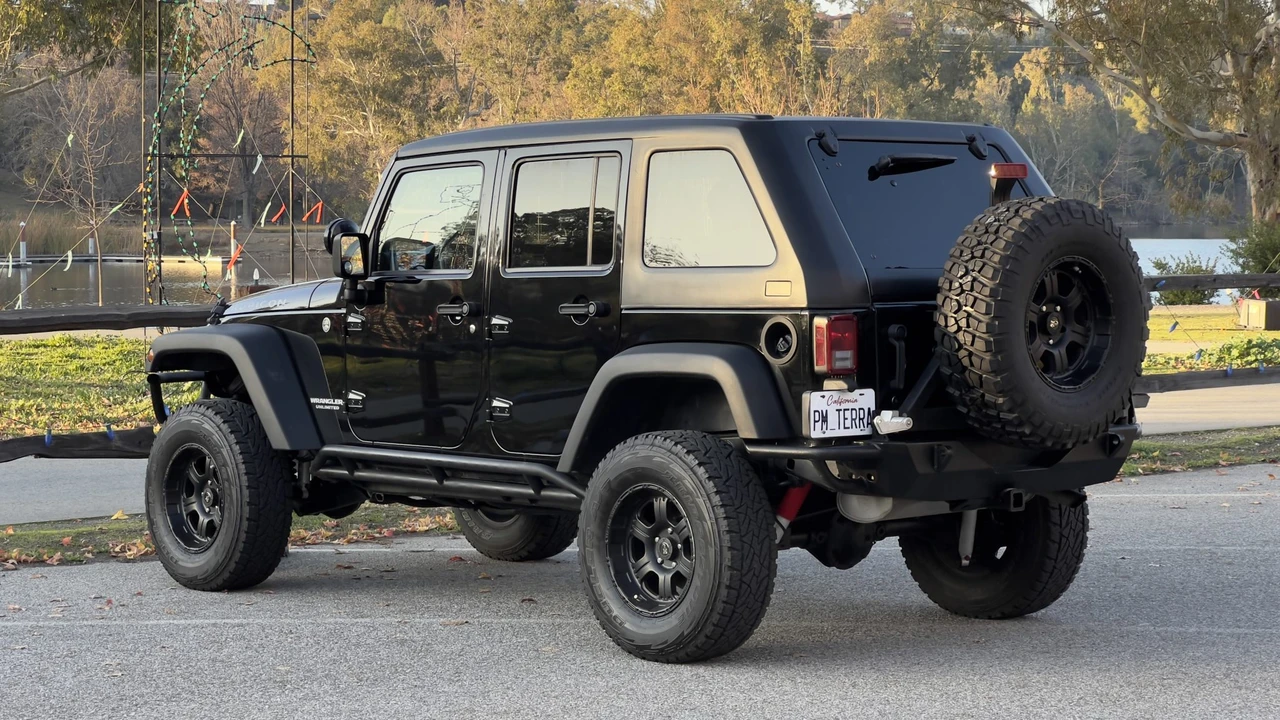 2010 Jeep JK Wrangler - Image 22 of 31