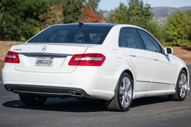 2010 Mercedes-Benz W212 E-Class - Image 2 of 7