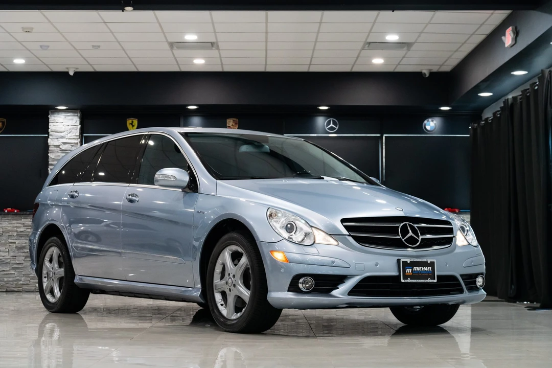 2010 Mercedes-Benz W251 R-Class - Image 2 of 31