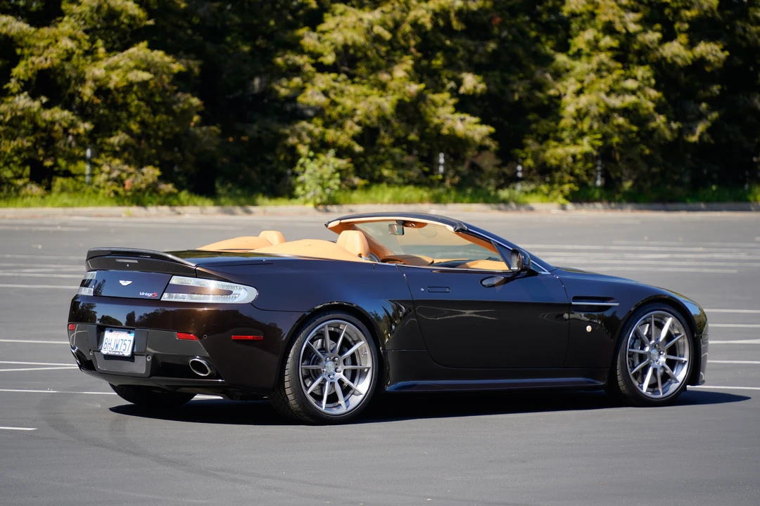 2011 Aston Martin V8 Vantage (2006-2017) - Image 10 of 31