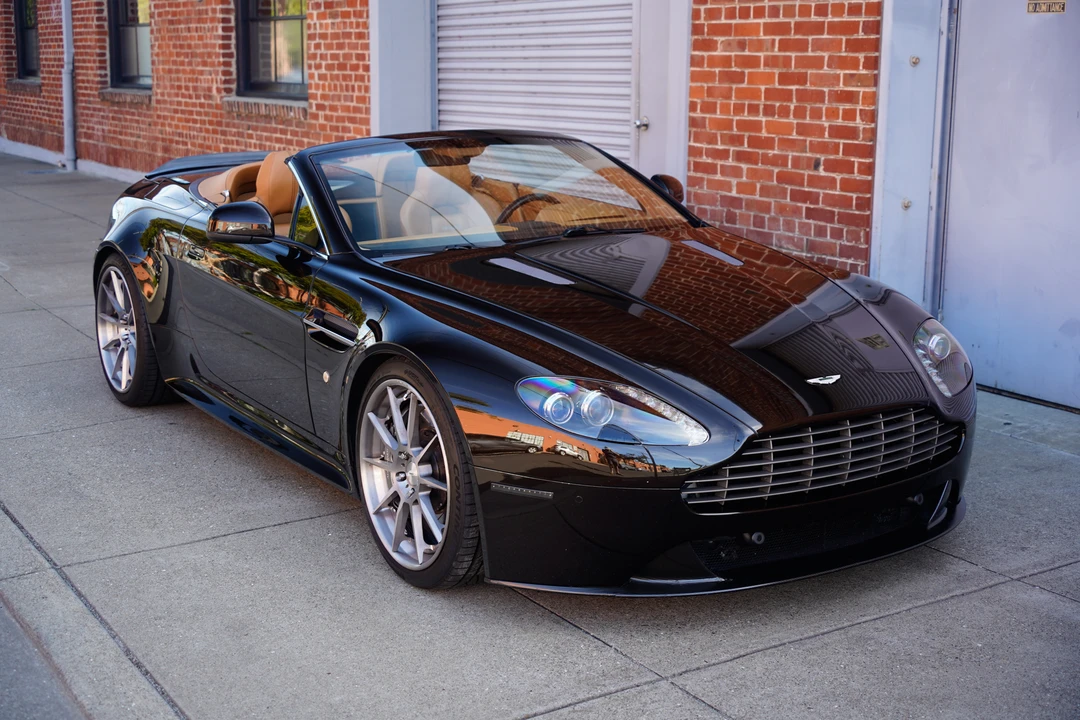 2011 Aston Martin V8 Vantage (2006-2017) - Image 15 of 31