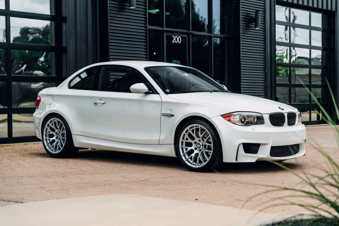 2011 BMW 1M - Image 5 of 31