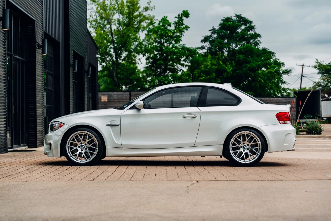 2011 BMW 1M - Image 13 of 31