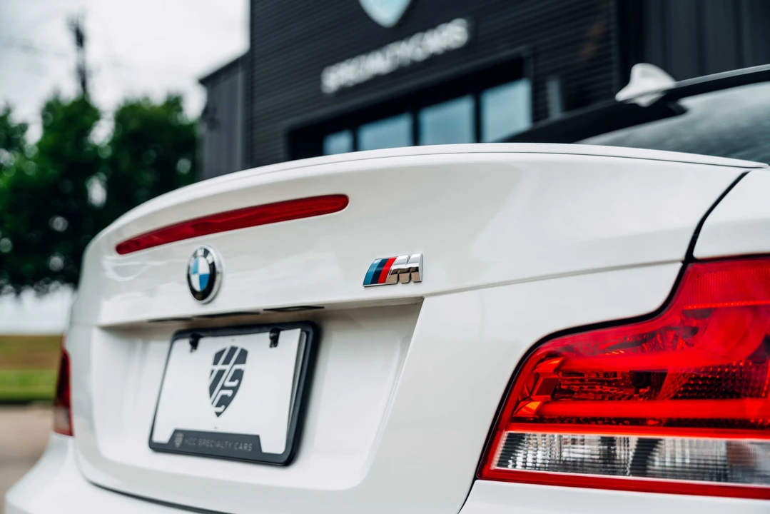 2011 BMW 1M - Image 31 of 31