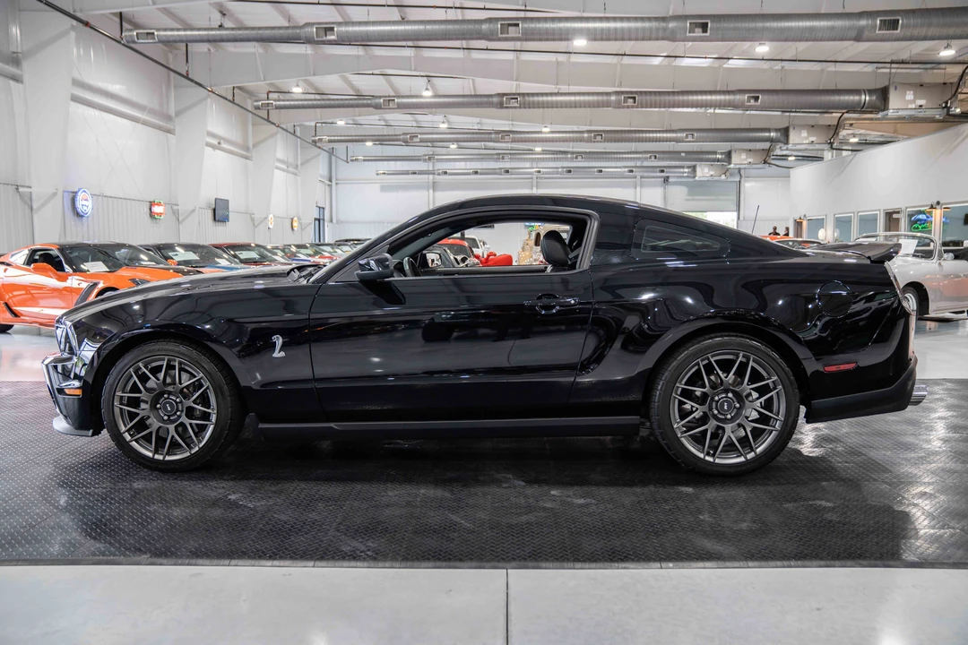 2011 Ford S197 Mustang - Image 2 of 31
