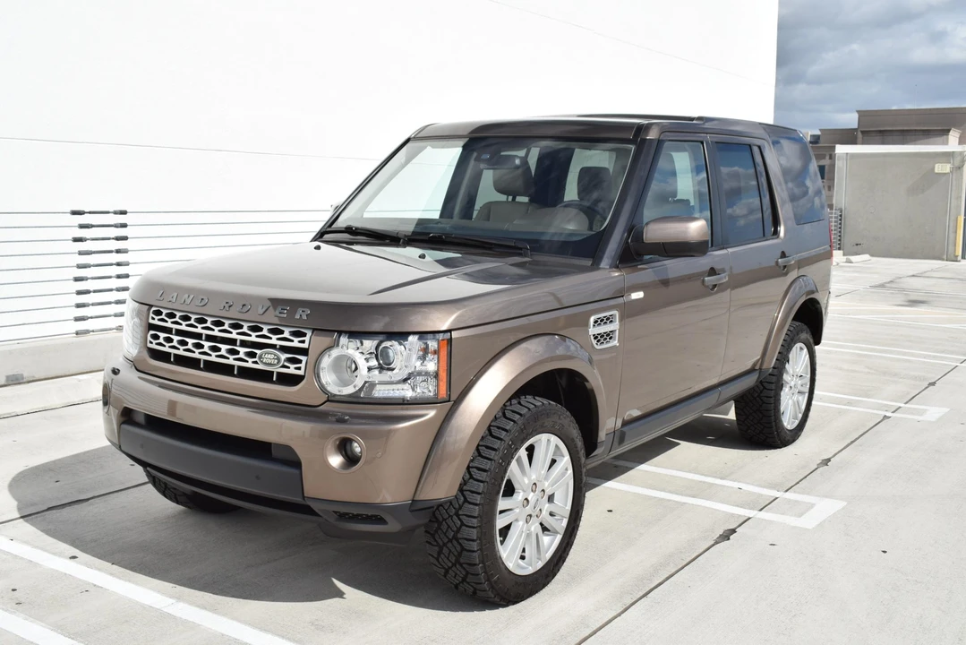 2011 Land Rover Discovery 4th Gen - Image 2 of 31