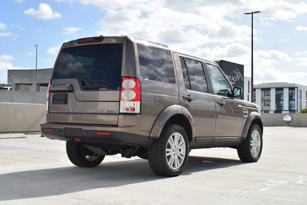 2011 Land Rover Discovery 4th Gen - Image 23 of 31