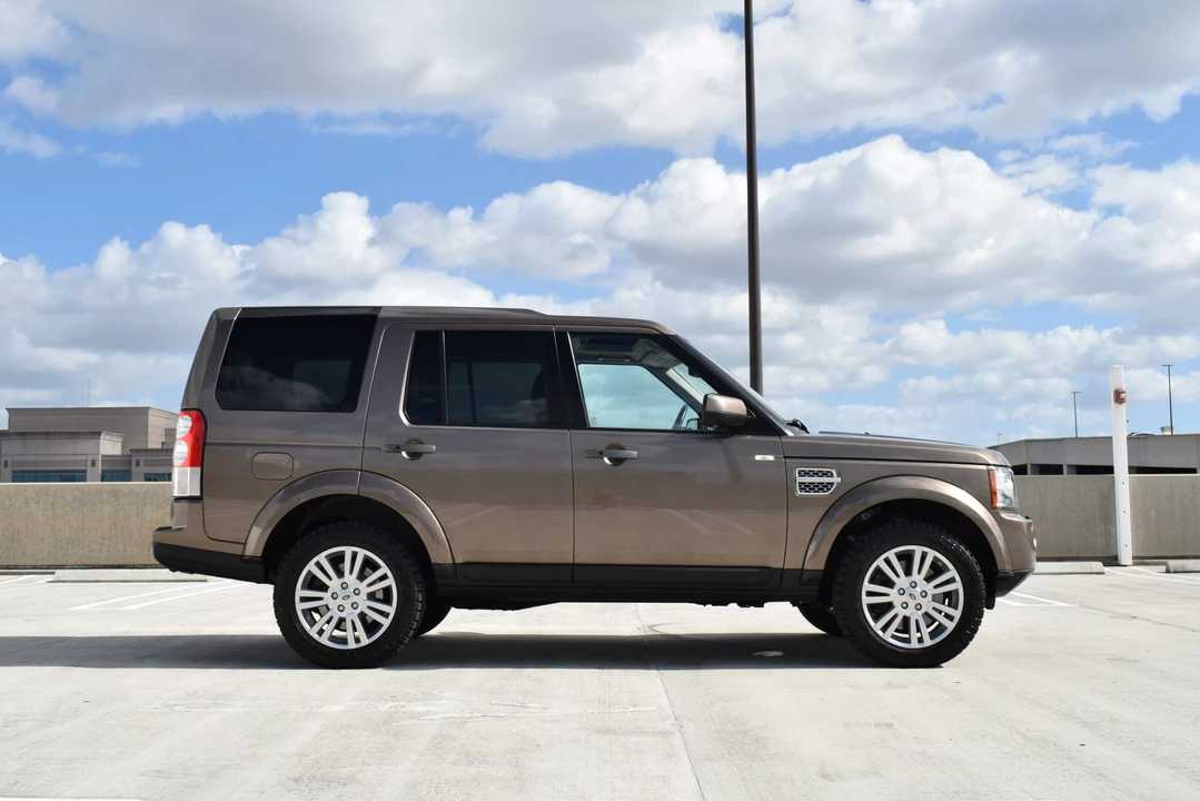 2011 Land Rover Discovery 4th Gen - Image 16 of 31