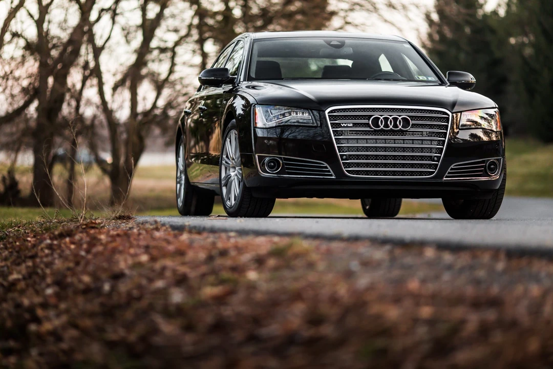 2012 Audi D4 A8 - Image 3 of 31