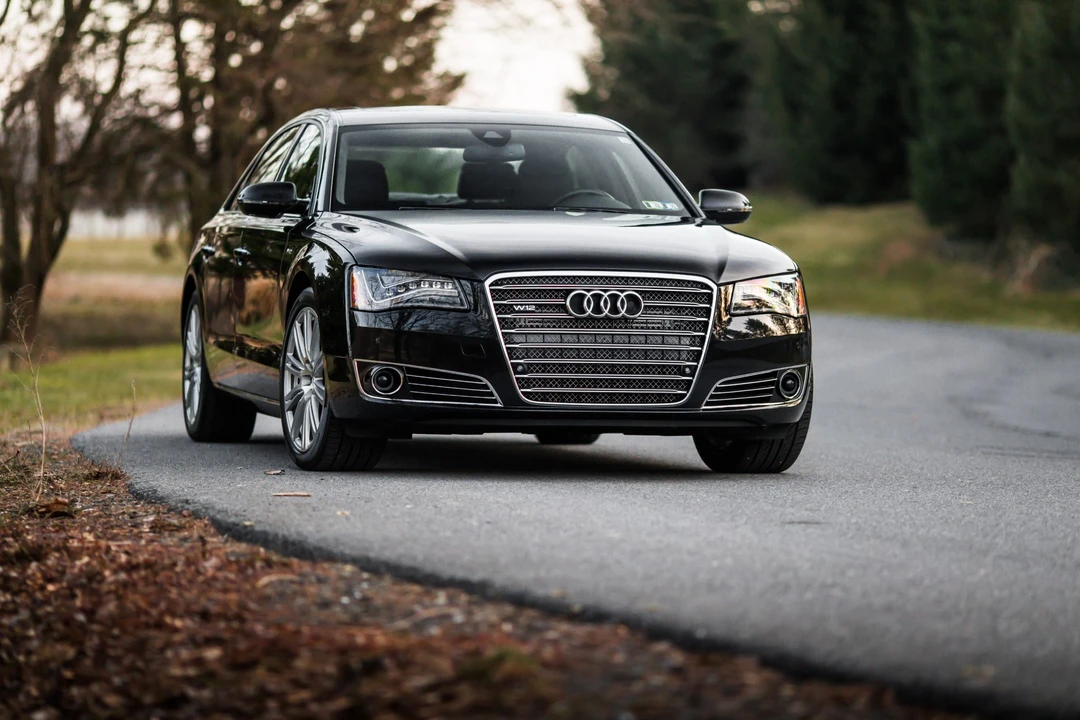 2012 Audi D4 A8 - Image 2 of 31