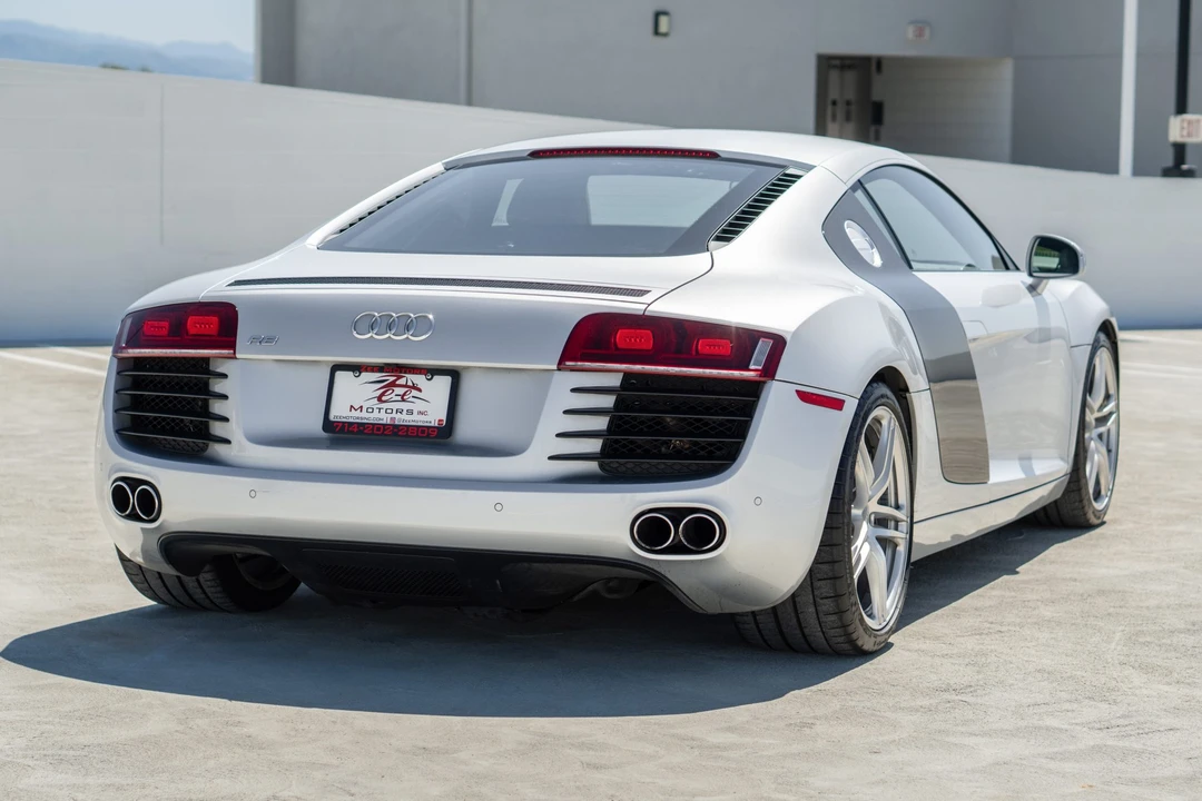 2012 Audi 42 R8 - Image 5 of 31