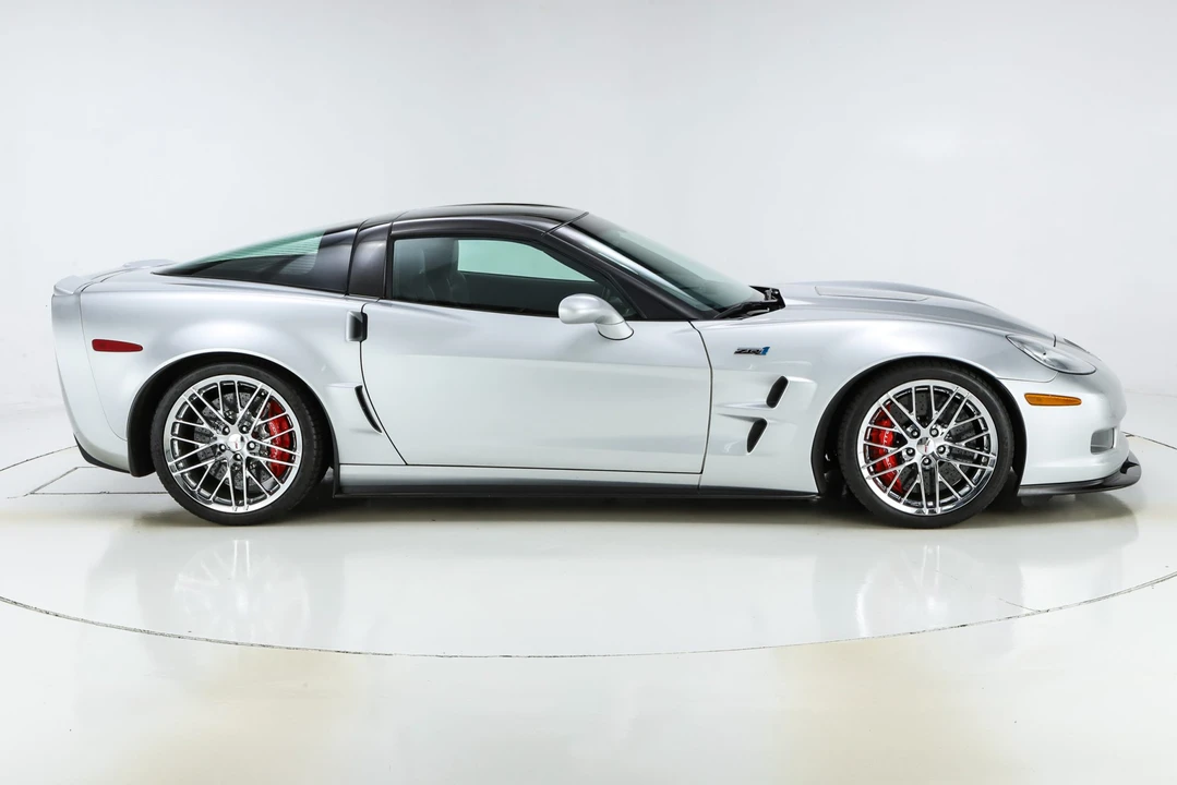 2012 Chevrolet Corvette C6 ZR1 - Image 11 of 31