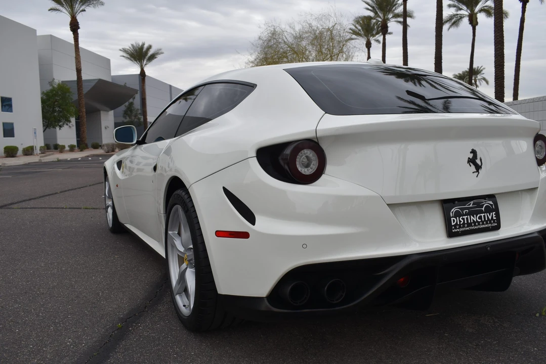 2012 Ferrari FF - Image 23 of 31