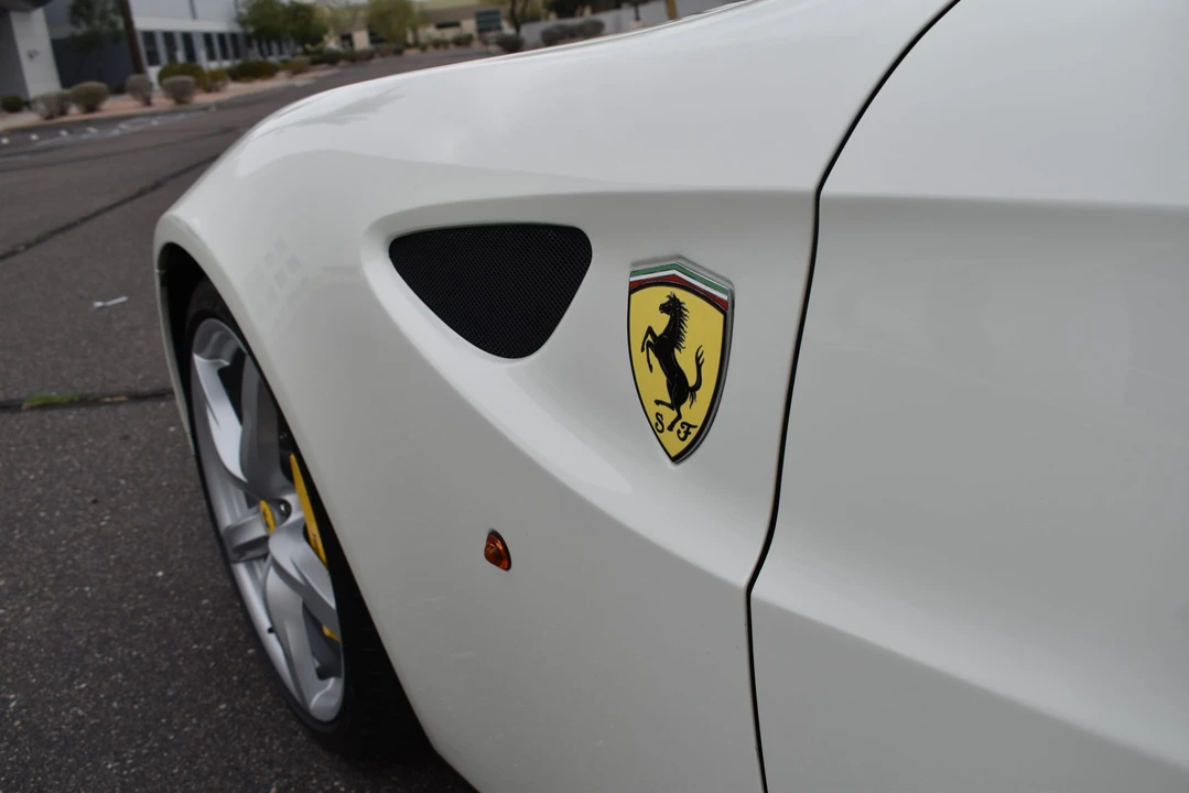 2012 Ferrari FF - Image 19 of 31