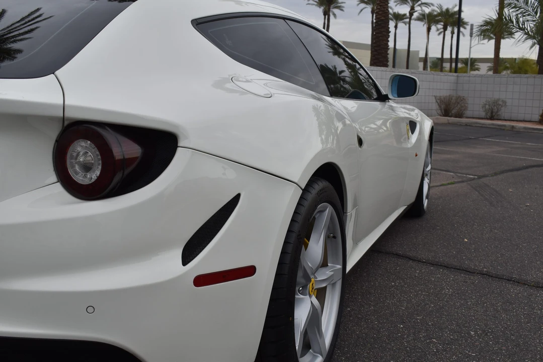 2012 Ferrari FF - Image 24 of 31
