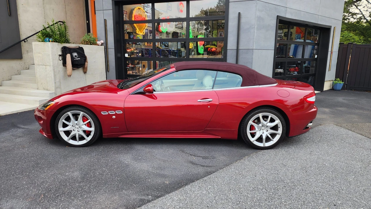2012 Maserati GranTurismo 1st Gen - Image 17 of 31