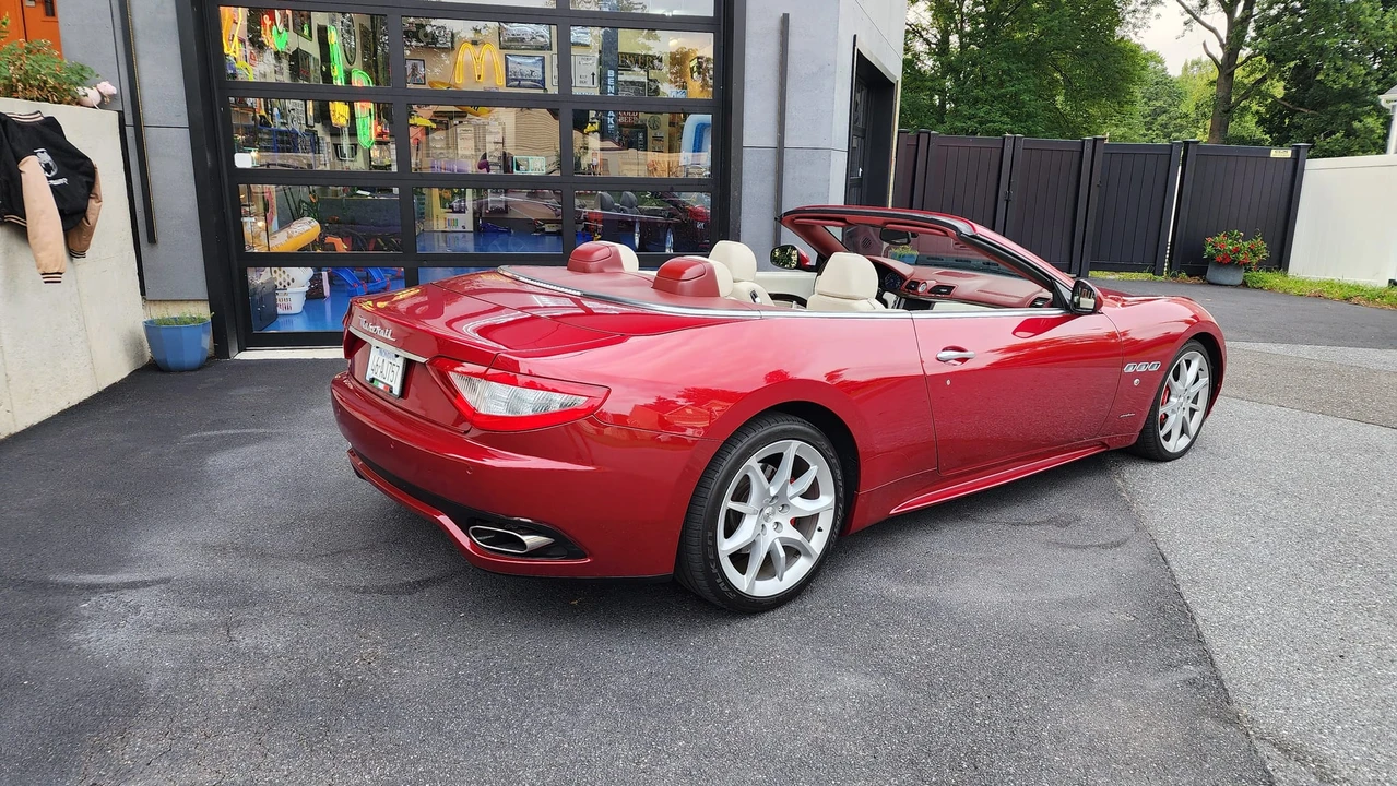 2012 Maserati GranTurismo 1st Gen - Image 5 of 31