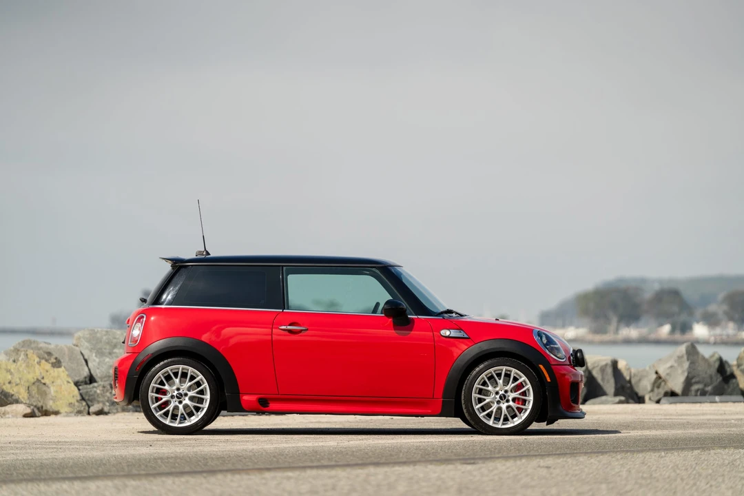 2012 Mini Mini John Cooper Works 2nd Gen - Image 14 of 31