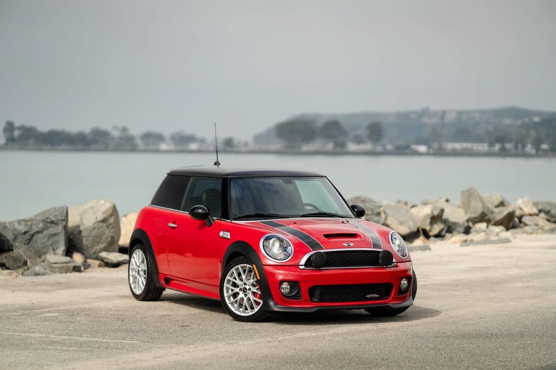 2012 Mini Mini John Cooper Works 2nd Gen - Image 15 of 31